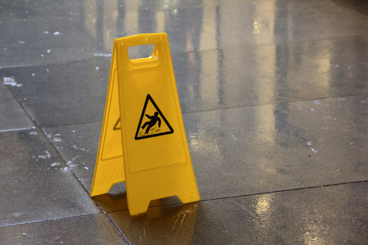 Sign doesn't prevent slip and fall accident in Tampa office